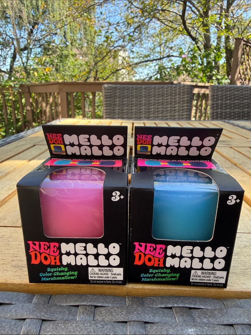Needoh MelloMallo Color-Changing Squishy Marshmallow - Pink & Blue